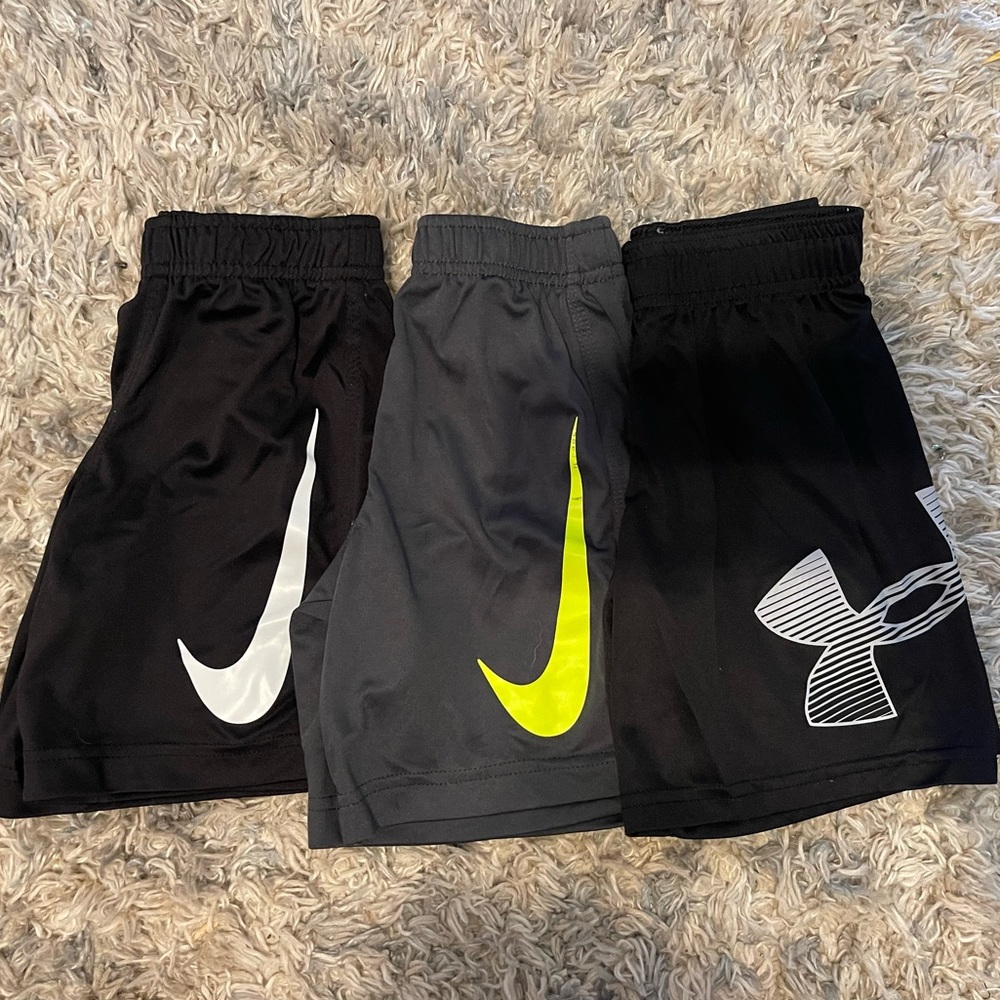 Boys UnderArmour & Nike Short Bundle